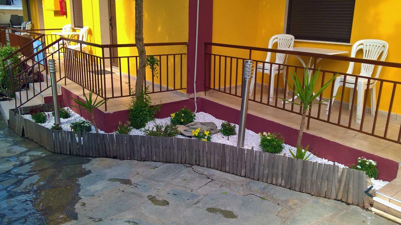 Villa Maria Apartments Полихроно Екстериор снимка