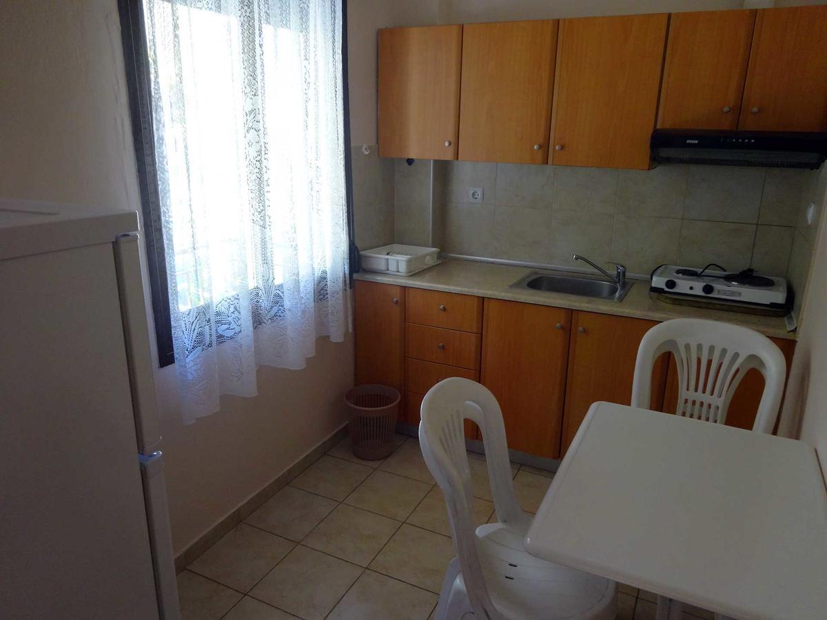 Villa Maria Apartments Полихроно Екстериор снимка